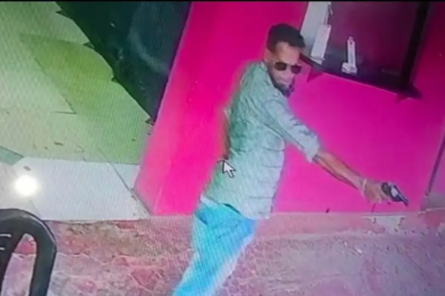 Gunshots fired at Kochi bar; man, friend in custody | See visuals