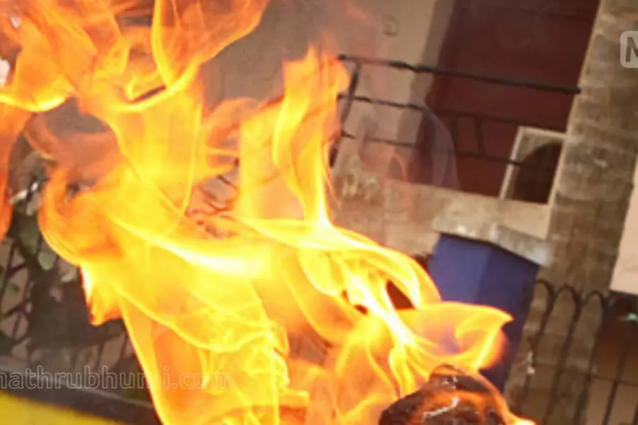 മദ്യം വാങ്ങാന് പണം നല്കിയില്ല, ഭാര്യയെ മണ്ണെണ്ണ ഒഴിച്ച് തീ കൊളുത്താന് ശ്രമം