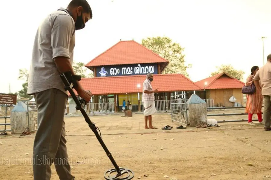 SC lifts stay on order to probe Aluva Manappuram exhibition contract