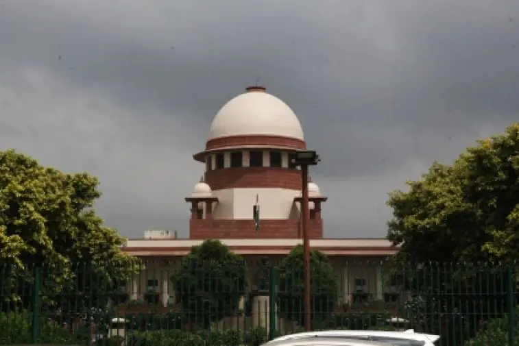 സിദ്ദിഖ് കാപ്പന് കേസ്: ഭാര്യയേയും മകളേയും കക്ഷിചേര്ക്കാന് കെയുഡബ്ള്യുജെക്ക് സുപ്രീം കോടതി അനുമതി