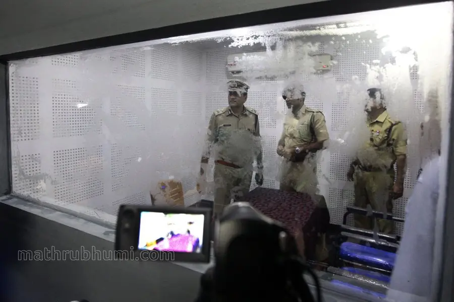 പോലീസ് സ്‌റ്റേഷനുകളിലും ചോദ്യംചെയ്യുന്ന മുറികളിലും സിസിടിവി കാമറകള്‍ സ്ഥാപിക്കണം- സുപ്രീം കോടതി