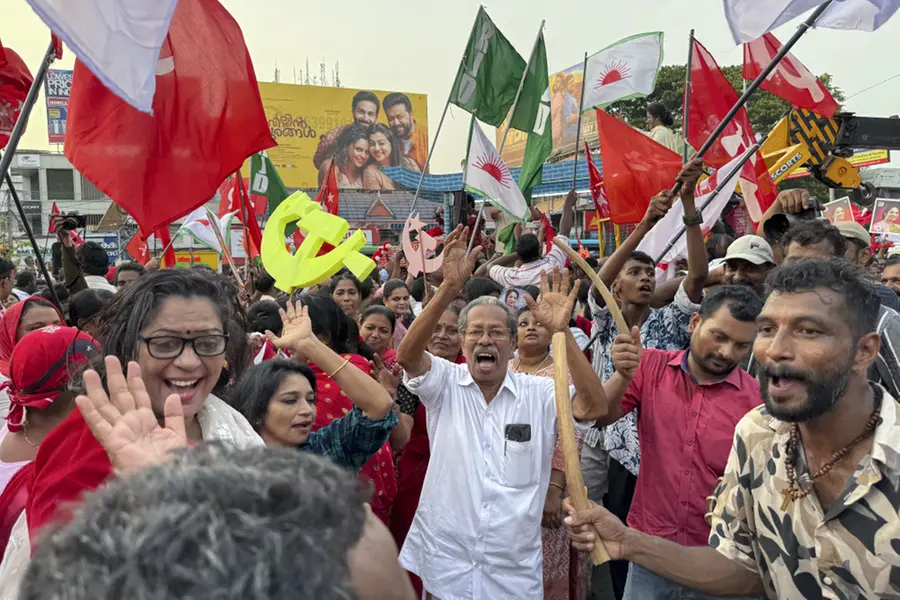 Massive roadshows, rallies mark final day of public campaign in Kerala