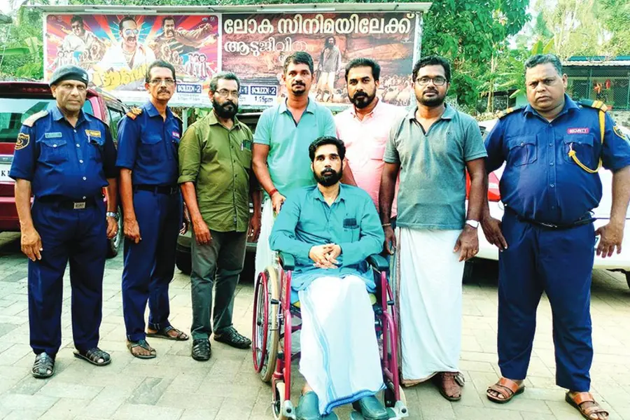 Moved by rendition of 'Perione Rahmaane' song, Blessy urged bedridden singer to watch his movie