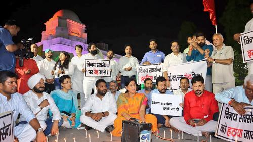 AAP vs BJP: Overnight protests continue at Delhi assembly
