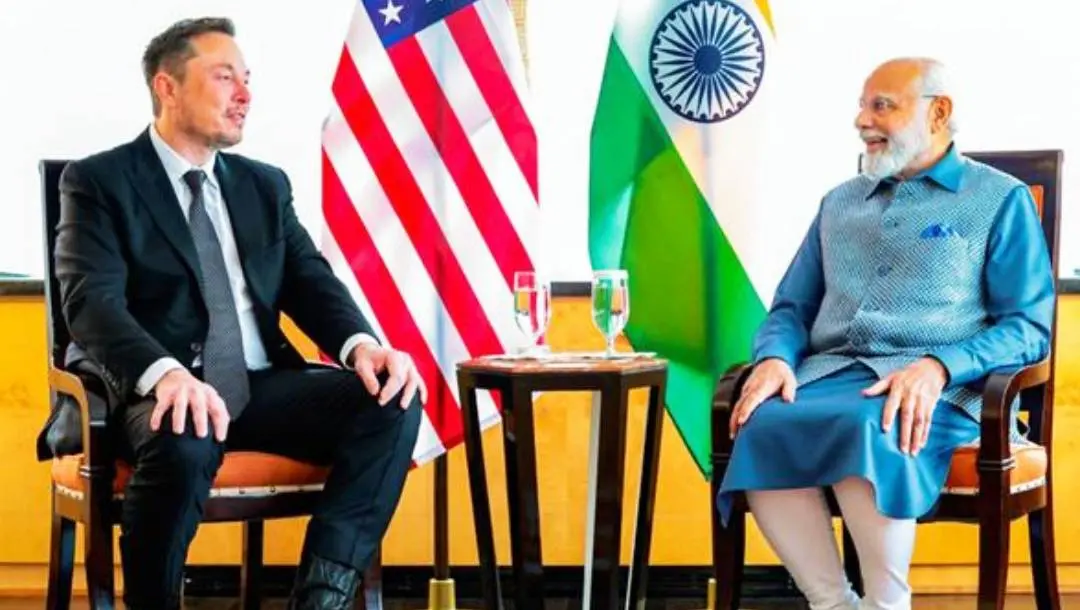 Elon Musk with Narendra Modi. l File Photo: PTI