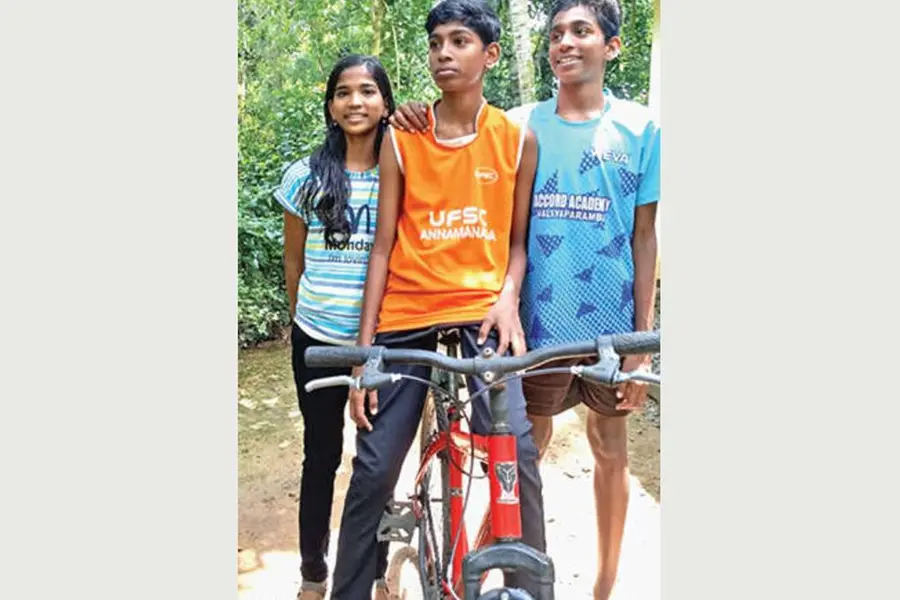 അന്വേഷണം പിഴച്ചില്ല; മൂന്നുമാസം മുമ്പ് കളവുപോയ സൈക്കിള്‍ സുദേവ് സ്വയം കണ്ടെത്തി
