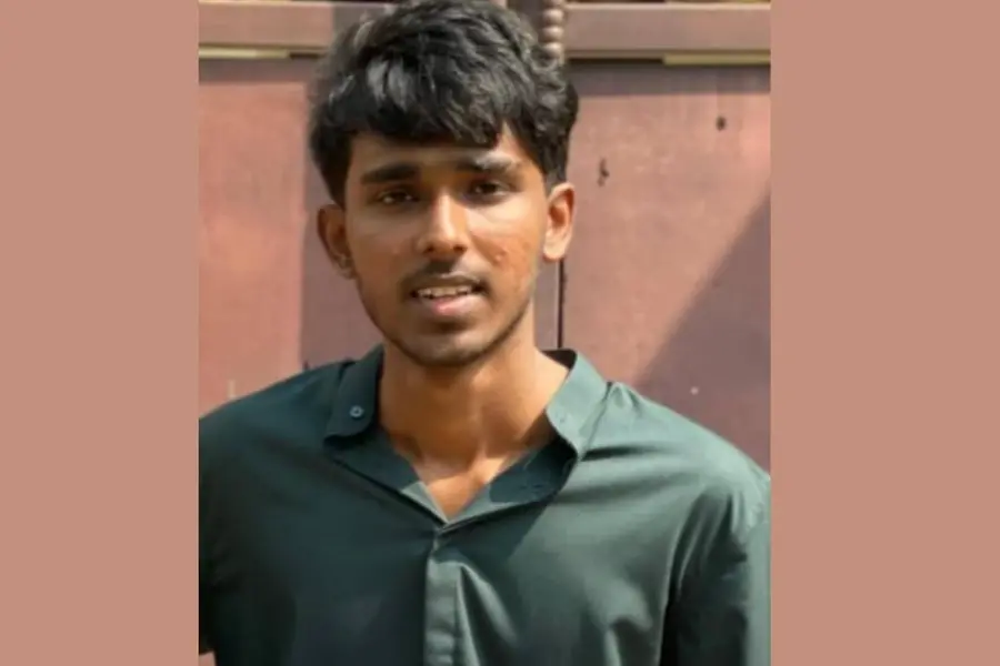 19-yr-old killed in car-minibus collision in Mannarkkad; six injured