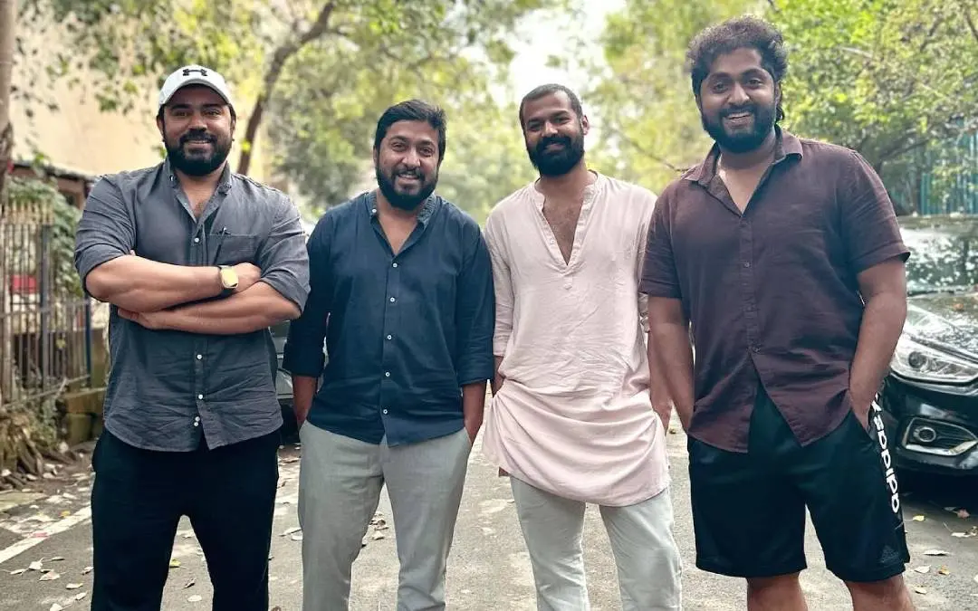 Photo: facebook/vineeth sreenivasan