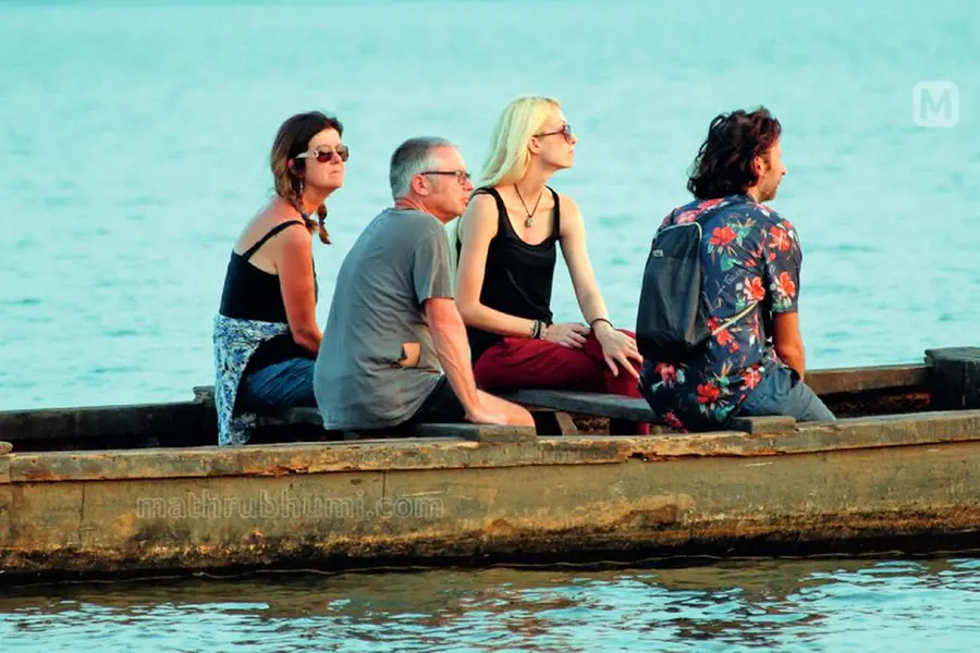 Will establish new centres of eco-tourism in Kerala: PM Modi