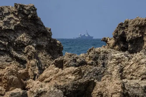 An Israeli military naval ship patrols the Mediterranean sea off the coast of Hadera. l Photo: AP