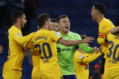 Barcelona players celebrate after their win | AP