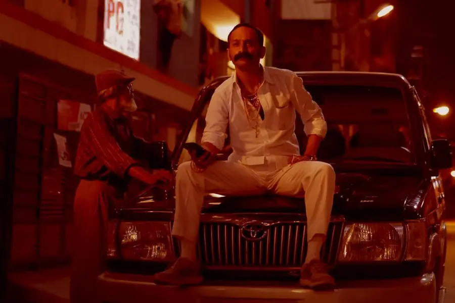 'Aavesham' Review : Fahadh Faasil is riveting in this fun ride