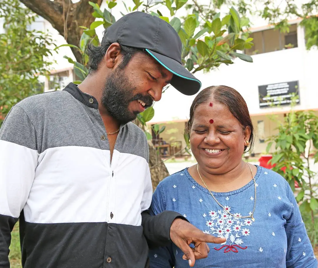Actor Vishnu Unnikrishnan with his mother after casting vote, Assembly election 2021
