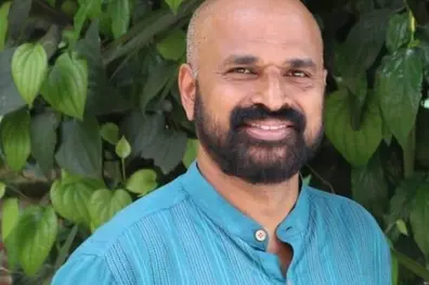 Mathrubhumi Books to publish compilation of ‘Sahithya Varaphalam’ by Prof M Krishnan Nair