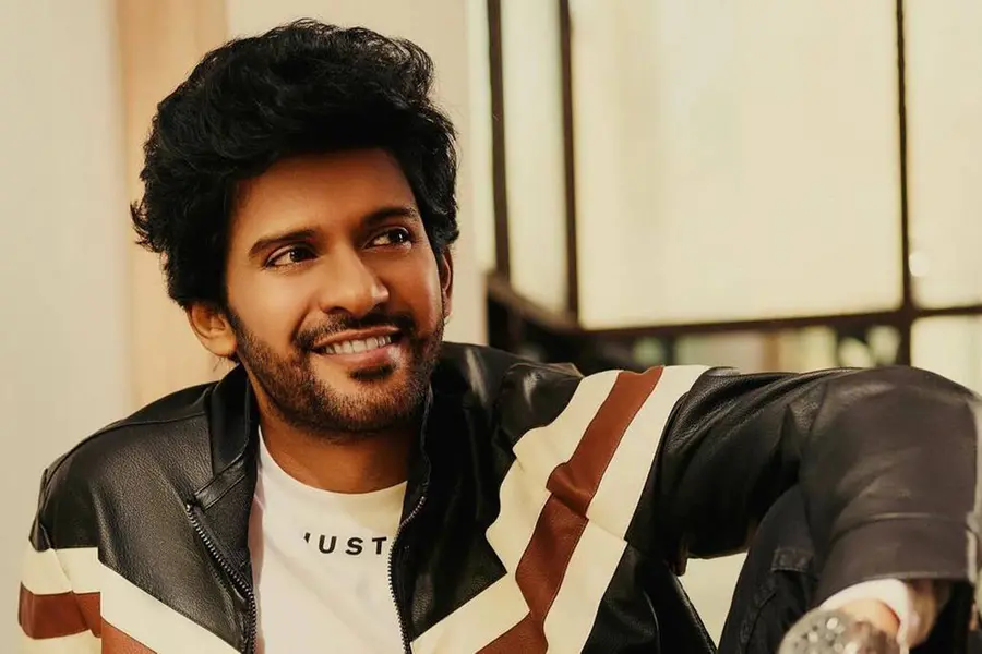 Naveen Polishetty fractures arm in road accident in US