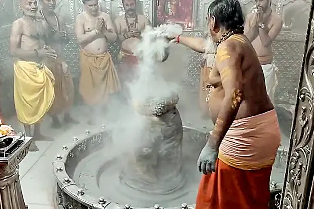 13 priests injured in fire in 'garba griha' of Mahakal Temple in Ujjain