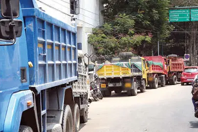 Vizhinjam Port Accidents: Guidelines issued for tipper lorry transportation