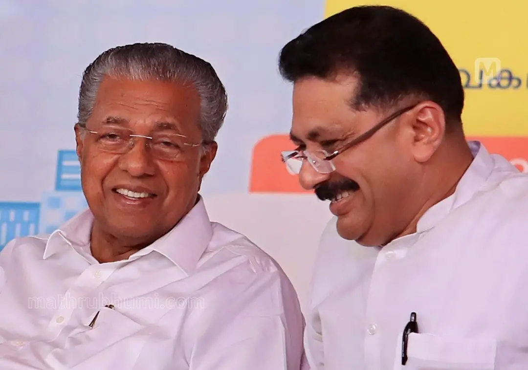 കെ.ടി. ജലീലും മുഖ്യമന്ത്രി പിണറായി വിജയനും| File Photo: Mathrubhumi
