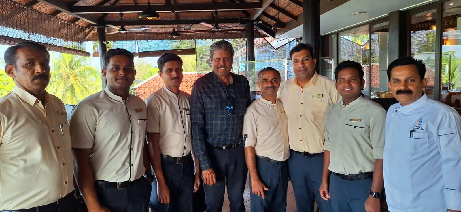 Kapil Dev with Raviz team