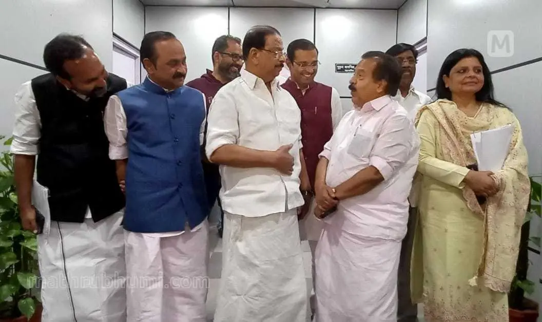 Congress leaders at AICC headquarters. (Photo: Mathrubhumi)