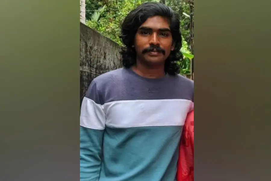 Youngster visits showroom in Kadavanthra to buy new bike; dies in accident during test drive