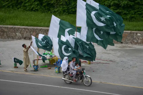 PPP, PML-N finally reach new coalition govt deal in Pakistan