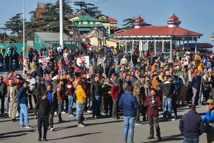 Himachal crisis: Pressure tactics will not save government, say Independent MLAs