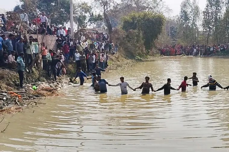 24 die as tractor-trolley falls into pond in Uttar Pradesh, CM announces compensation
