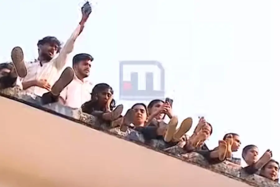 Mark-related issue: Thodupuzha college students threaten to die by suicide, management intervenes