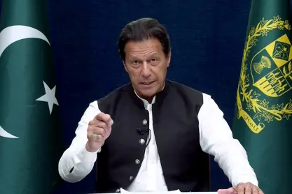 Pak PM Imran Khan ousted in no-confidence vote