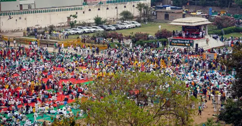 Farmers under the banner of Samyukt Kisan Morcha (SKM) during 'Kisan Mahapanchayat', at Ramlila Maidan in New Delhi, Monday, March 20, 2023 | Photo: PTI