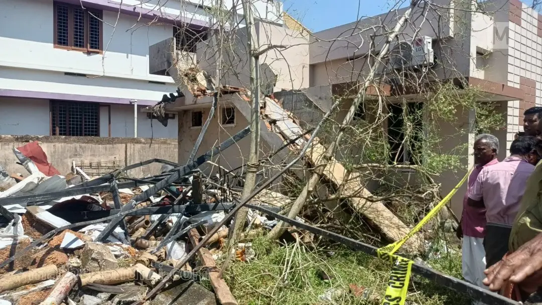 The house damaged in the blast | Photo: Mathrubhumi/Jaywin Xavier