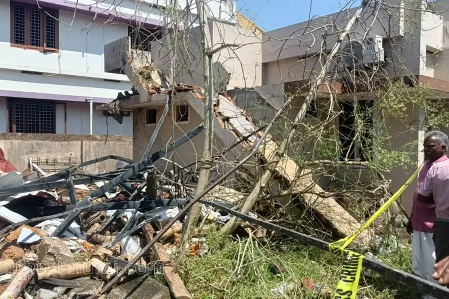 Tripunithura blast: Firecracker storage unit operating without permission, says fire dept official