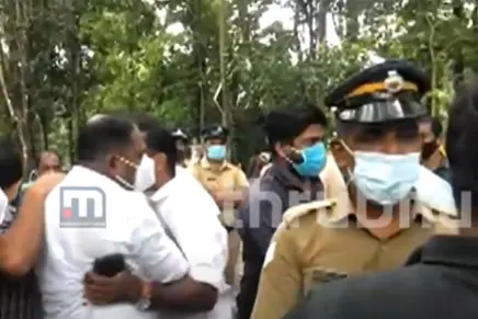 Youth Congress marches to shooting location alleging roadblock, gets blocked by colleagues