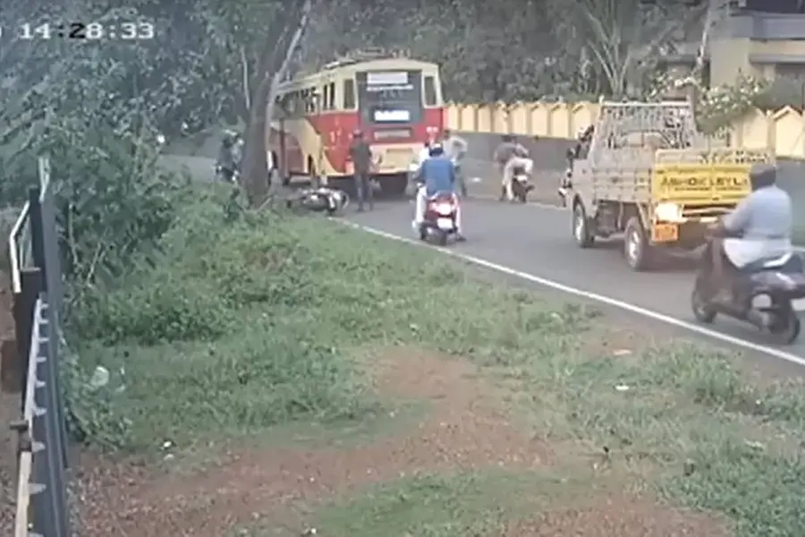 Woman riding pillion killed after bus ran over her in Kollam ...
