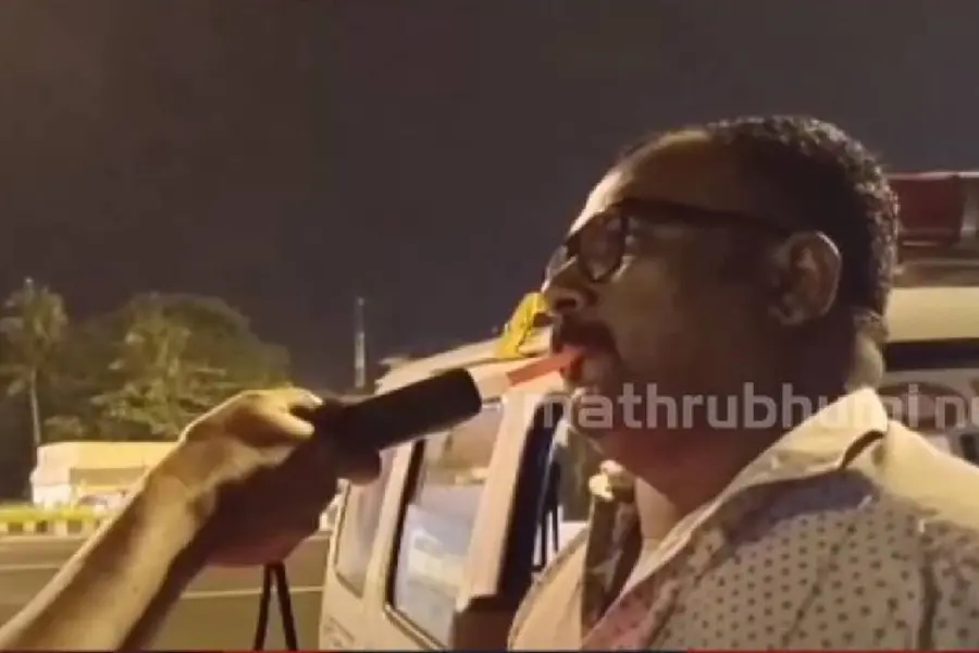 മദ്യപിച്ച് വാഹനമോടിച്ച് ആംബുലന്‍സ് ഡ്രൈവര്‍: ലൈസന്‍സ് റദ്ദാക്കി