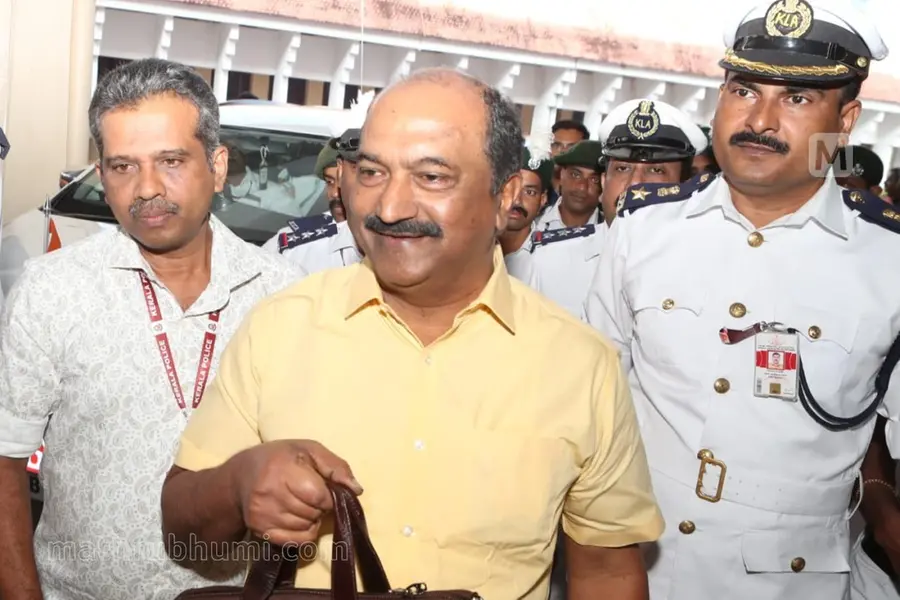 ബജറ്റ്: എന്തായിരിക്കും ധനമന്ത്രി പറഞ്ഞ പ്ലാൻ ബി? സാമ്പത്തിക വിദഗ്ധർ പറയുന്നു