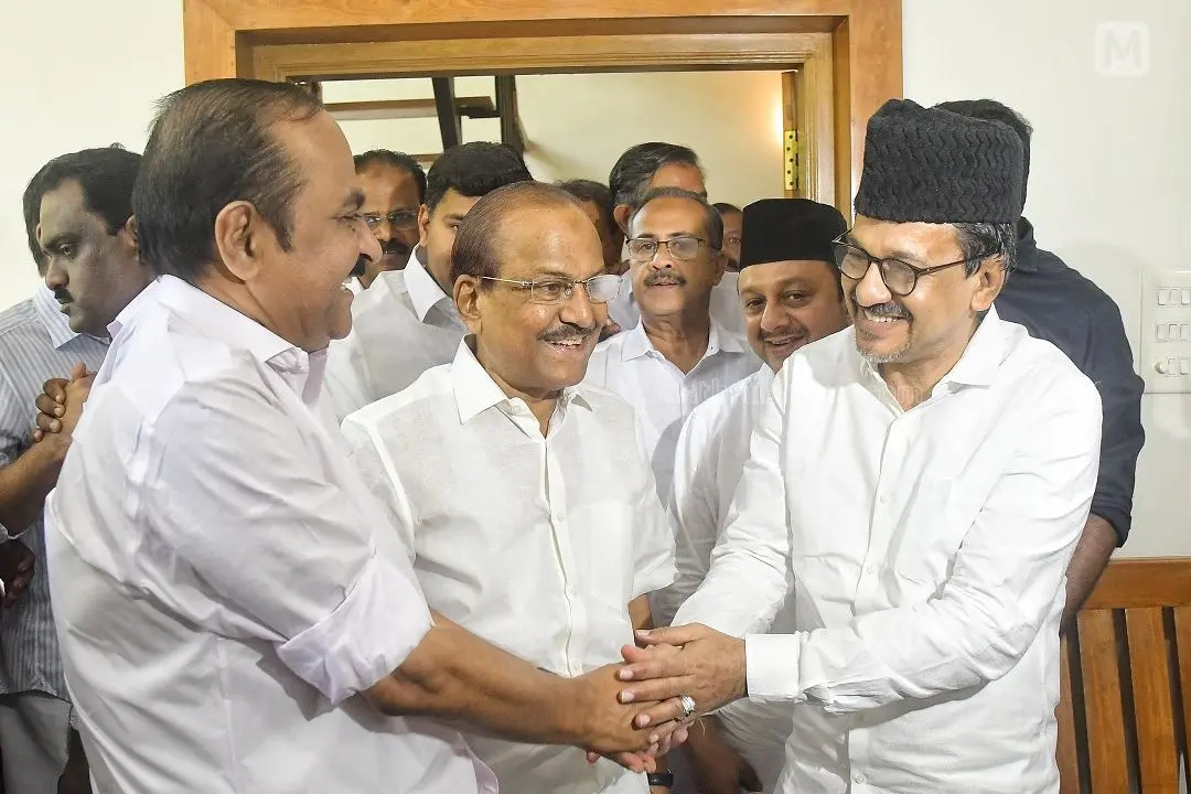 Sayyid Sadiq Ali Shihab Thangal, VD Satheesan, PK Kunhalikutty | Photo: KB Satheesh Kumar, Mathrubhumi