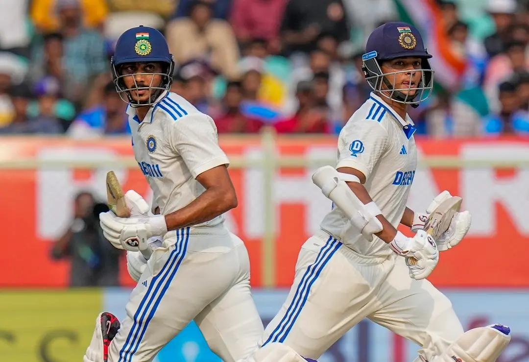 India's Yashasvi Jaiswal and Axar Patel run between the wickets on the first day of the second cricket test match between India and England | Photo: PTI