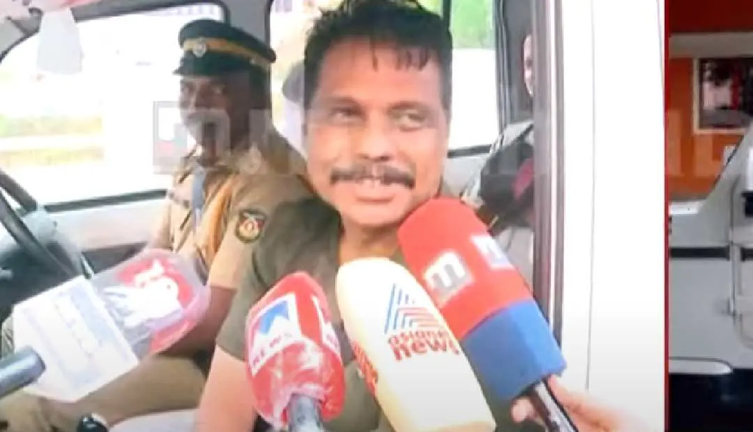 DySP S Jayakrishnan talking to the media after being rescued successfully. | Screengrab / Mathrubhumi News