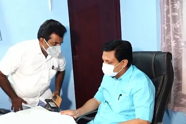 Minister Riyas conducts flash inspection at PWD office, finds irregularities in attendance