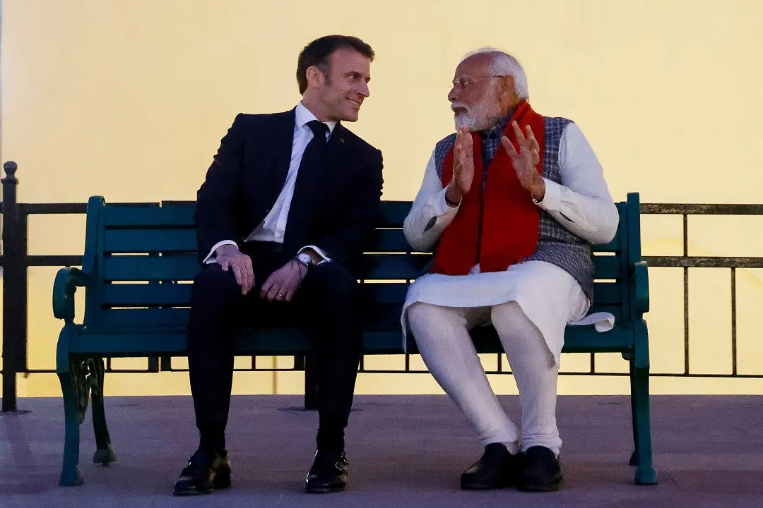 India's Prime Minister Narendra Modi (R) and France's President Emmanuel Macron | Photo: AFP