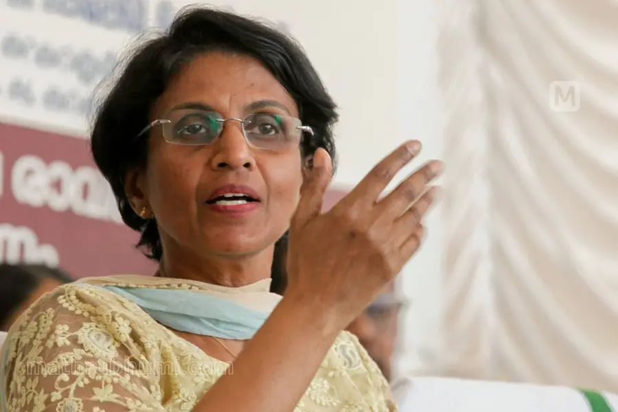 ദിലീപ് കേസിലെ വെളിപ്പെടുത്തല്; ആര് ശ്രീലേഖയെ ചോദ്യം ചെയ്തേക്കും