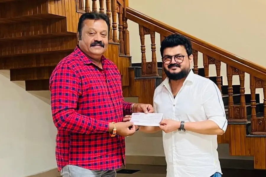 Suresh Gopi donates Rs 2 lakh for welfare of mimicry artistes