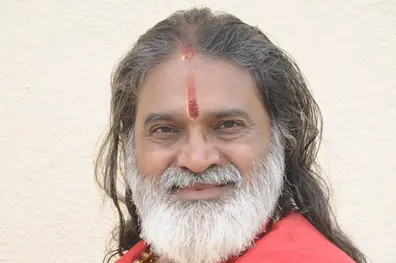 Tamil playback singer Veeramanidasan honoured with Harivarasanam Award