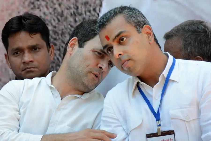 Milind Deora quits Congress, joins Shiv Sena led by CM Shinde to 'walk development path'