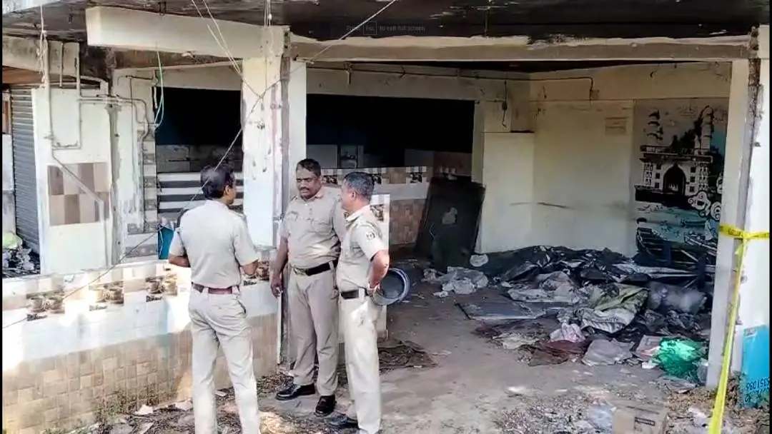 Police officials at the scene | Mathrubhumi