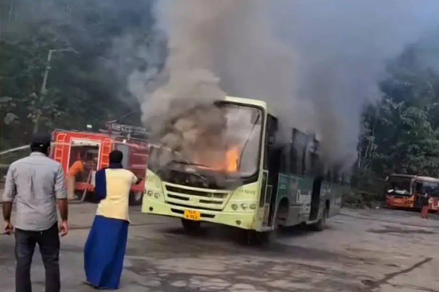 KSRTC bus operating on Pamba-Nilakkal route catches fire: No casualties