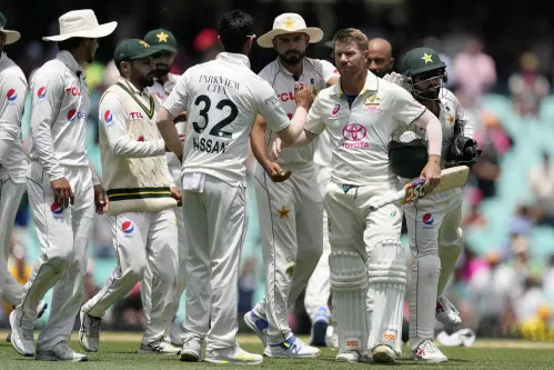 Epic career: Warner goes out swinging as Australia sweep Pakistan series