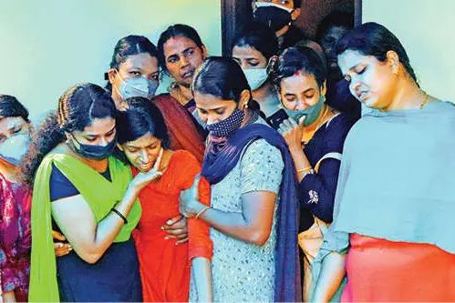 Vipn's death due to denial of bank loan: Fiance stands by bereaved family